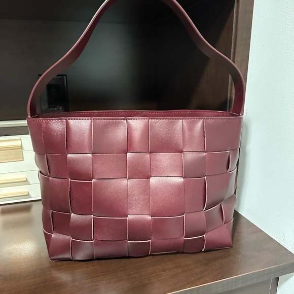 St Agni Burgundy Woven Handbag - Picture 4 of 5